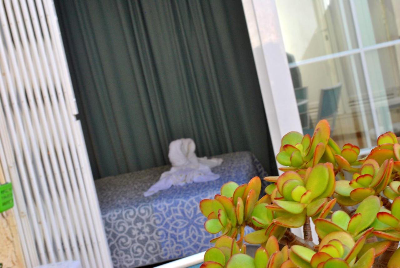 San Antonio - Beach, Pool And Terrace Torremolinos Bagian luar foto